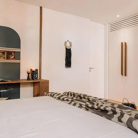 Luama - 2 Bedrooms In Campo De Ourique Apartment *