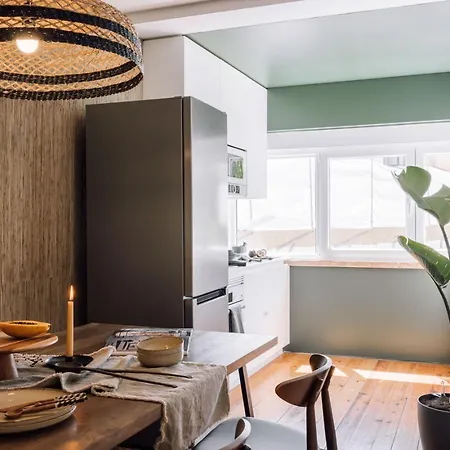 Luama - 2 Bedrooms In Campo De Ourique Lägenhet *