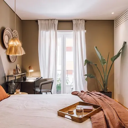 Lägenhet Luama - 2 Bedrooms In Campo De Ourique